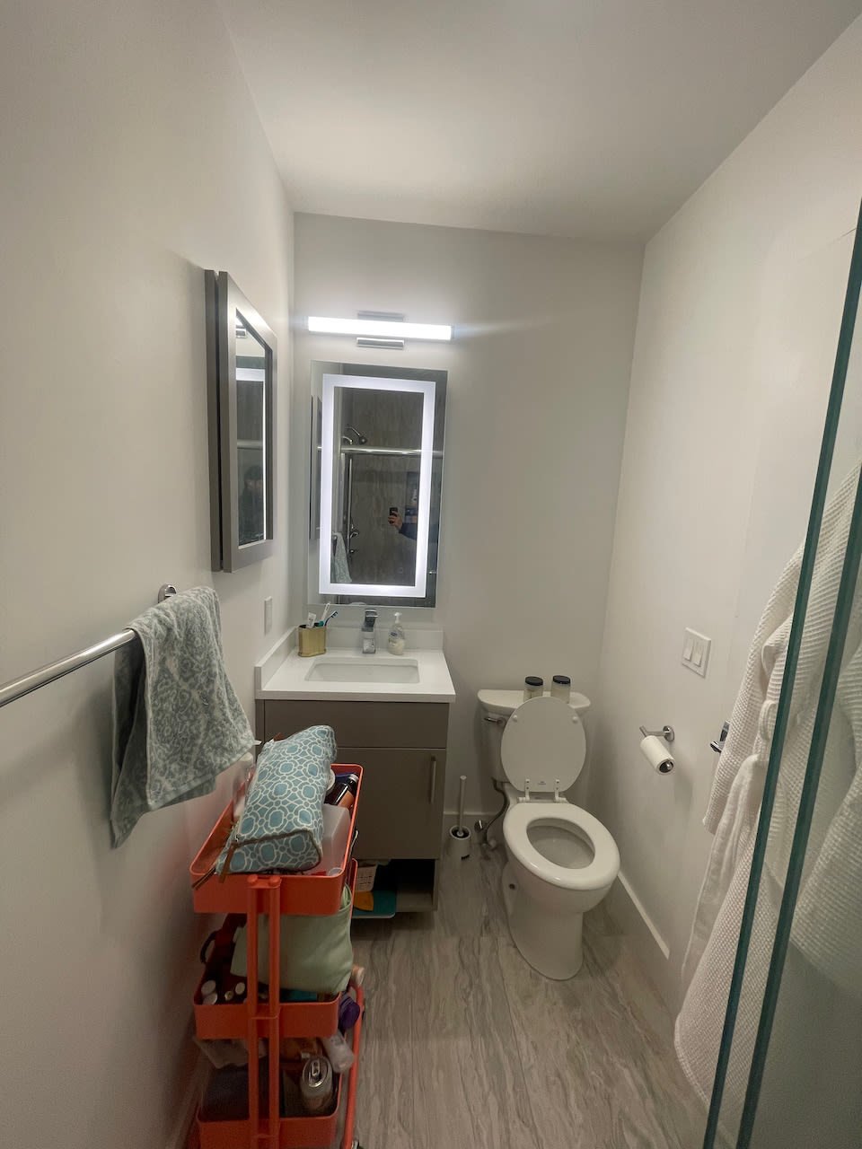 Top Floor - Gut Renovated Studio with new Kitchend & Bath - Common Laundry - Avail APRIL1
