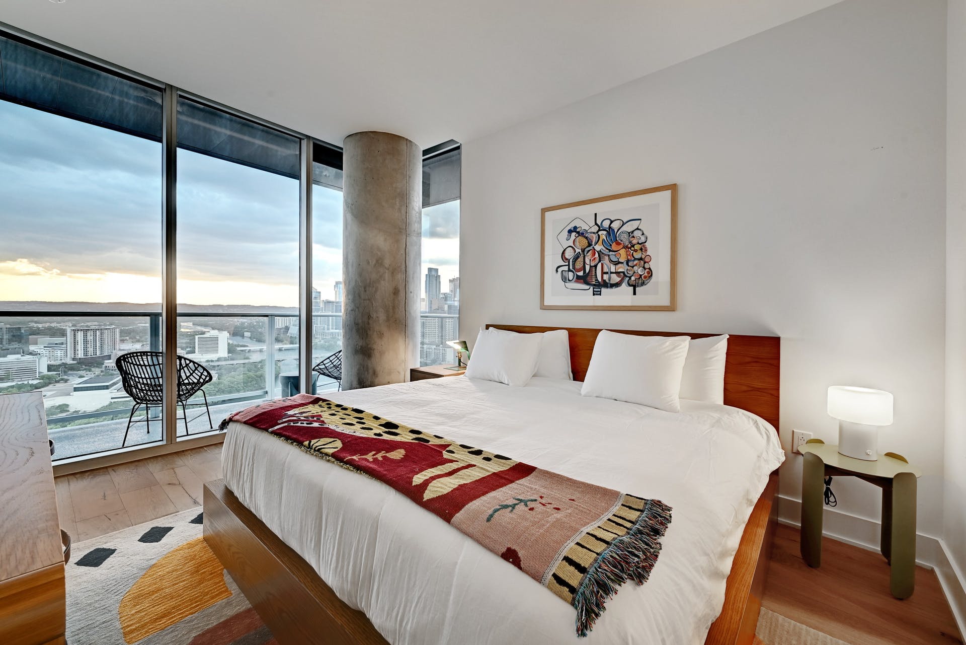 48 East Avenue #3201