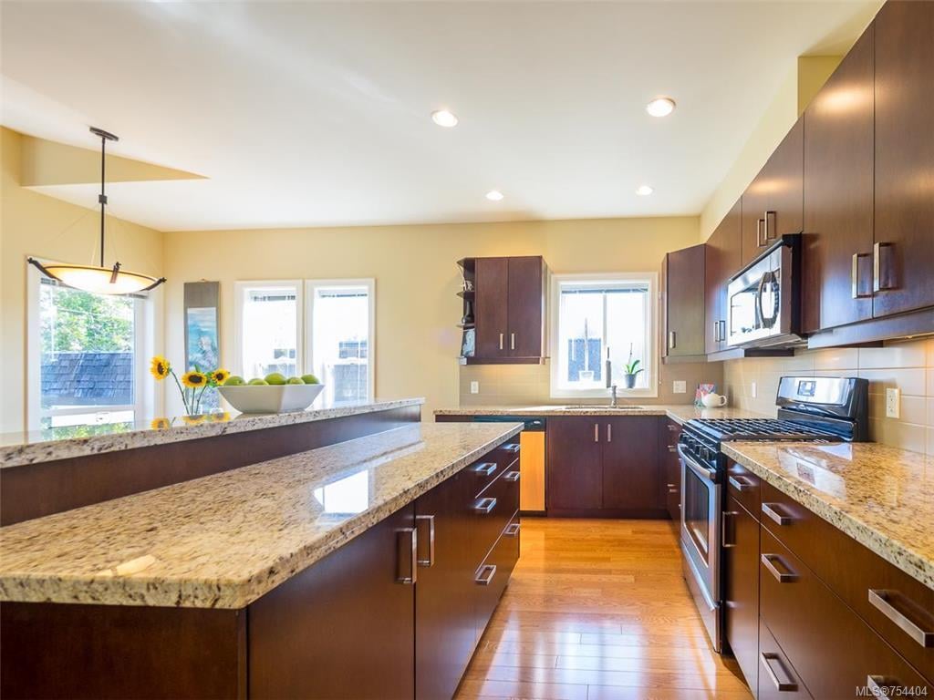 1-1827 Fairfield Rd