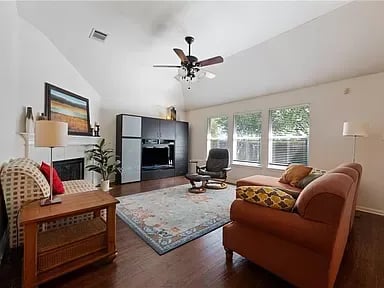 1900 Rutherford Dr