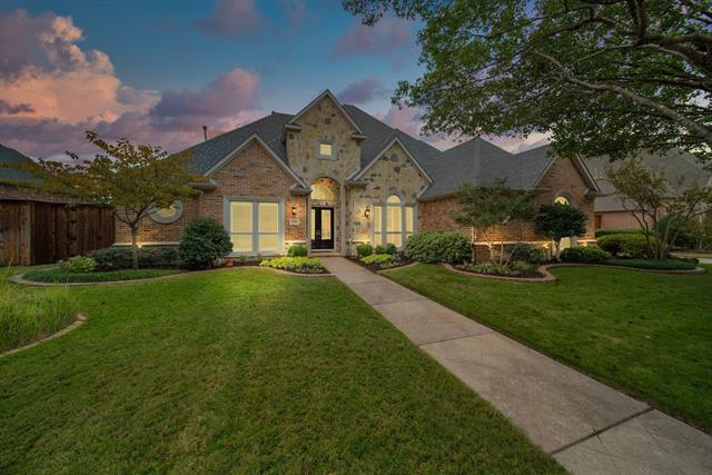 712 Castle Creek Dr