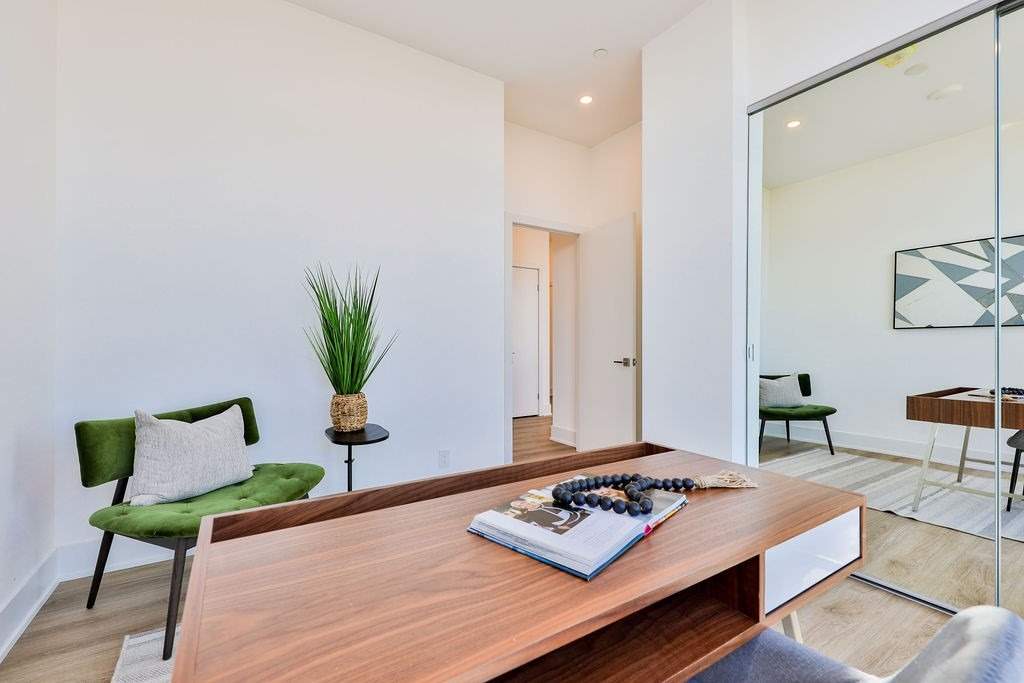 DEER PARK UPPER PENTHOUSE