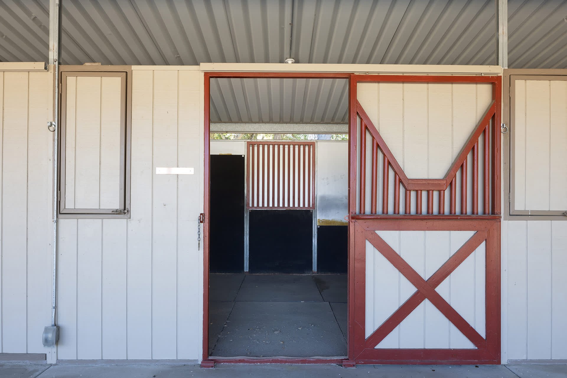 Stunning Equestrian Estate - 6 Sleepy Hollow Dr