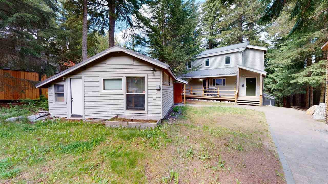 3142 Tyrol Cres