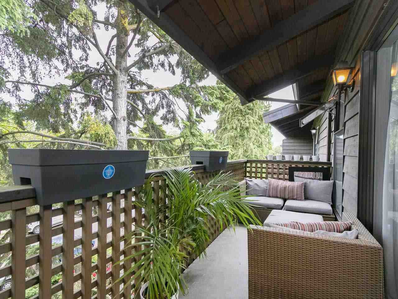 308-330 E 7th Ave
