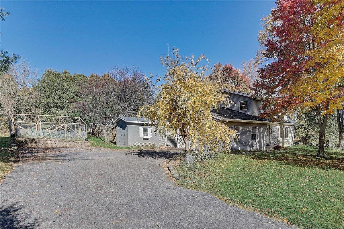 3442 Freedom Ln