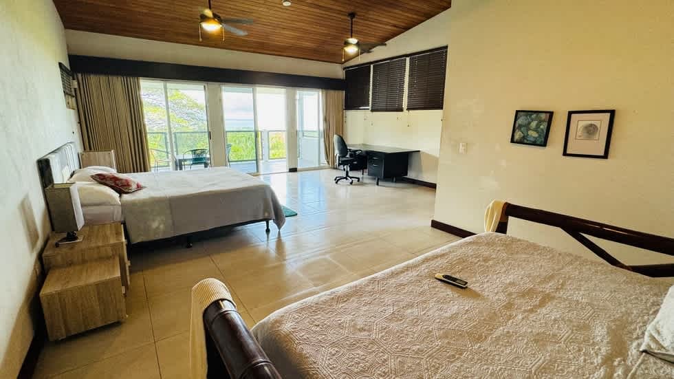 Tranquil Luxury Retreat with Stunning Ocean Views in Uvita