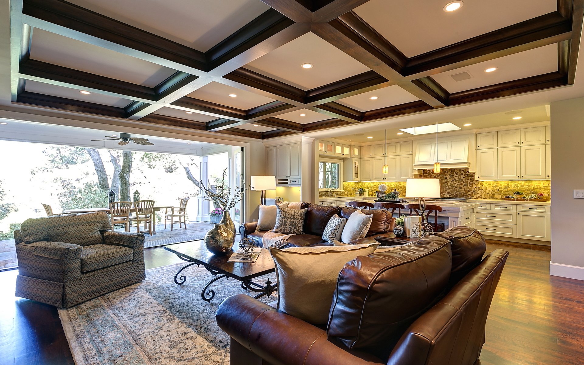 6 Abbott Ct