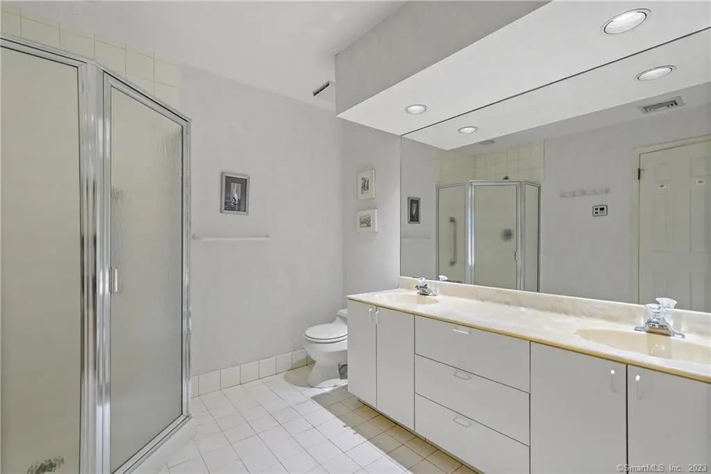 500 River Rd Apt 12