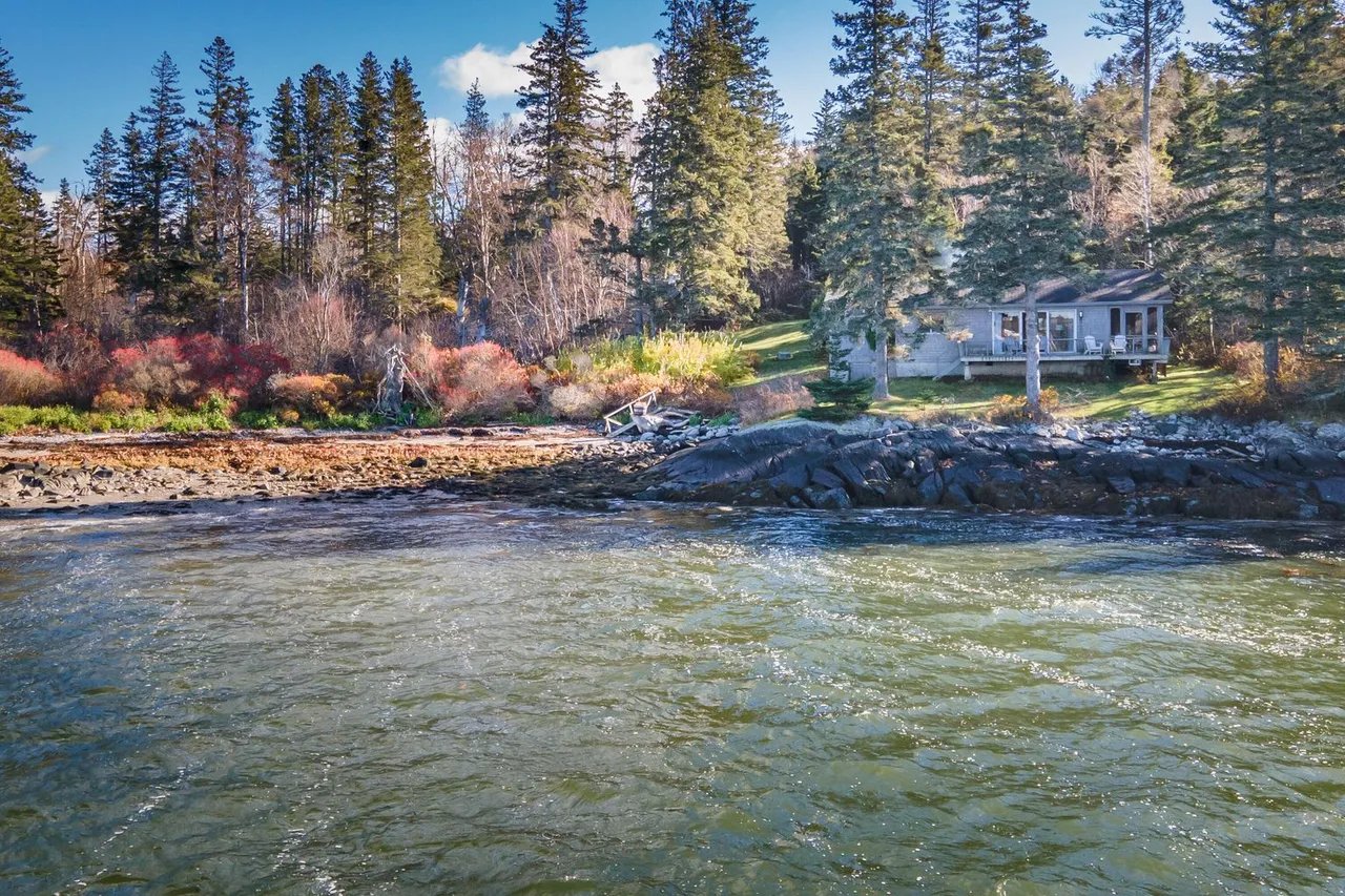 Home for Sale – 117 Howards Head Road, Saint George – $750,000