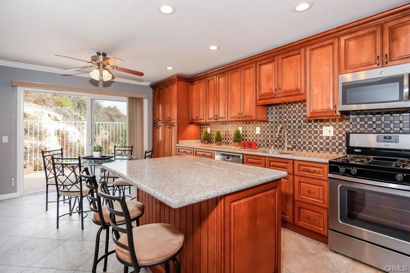55 La Costa Ct