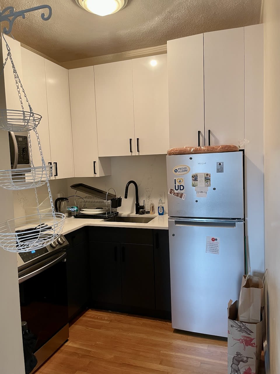 Gorgeous and Renovated West Newton Street Studio - Right on the Back Bay & South End Border! 