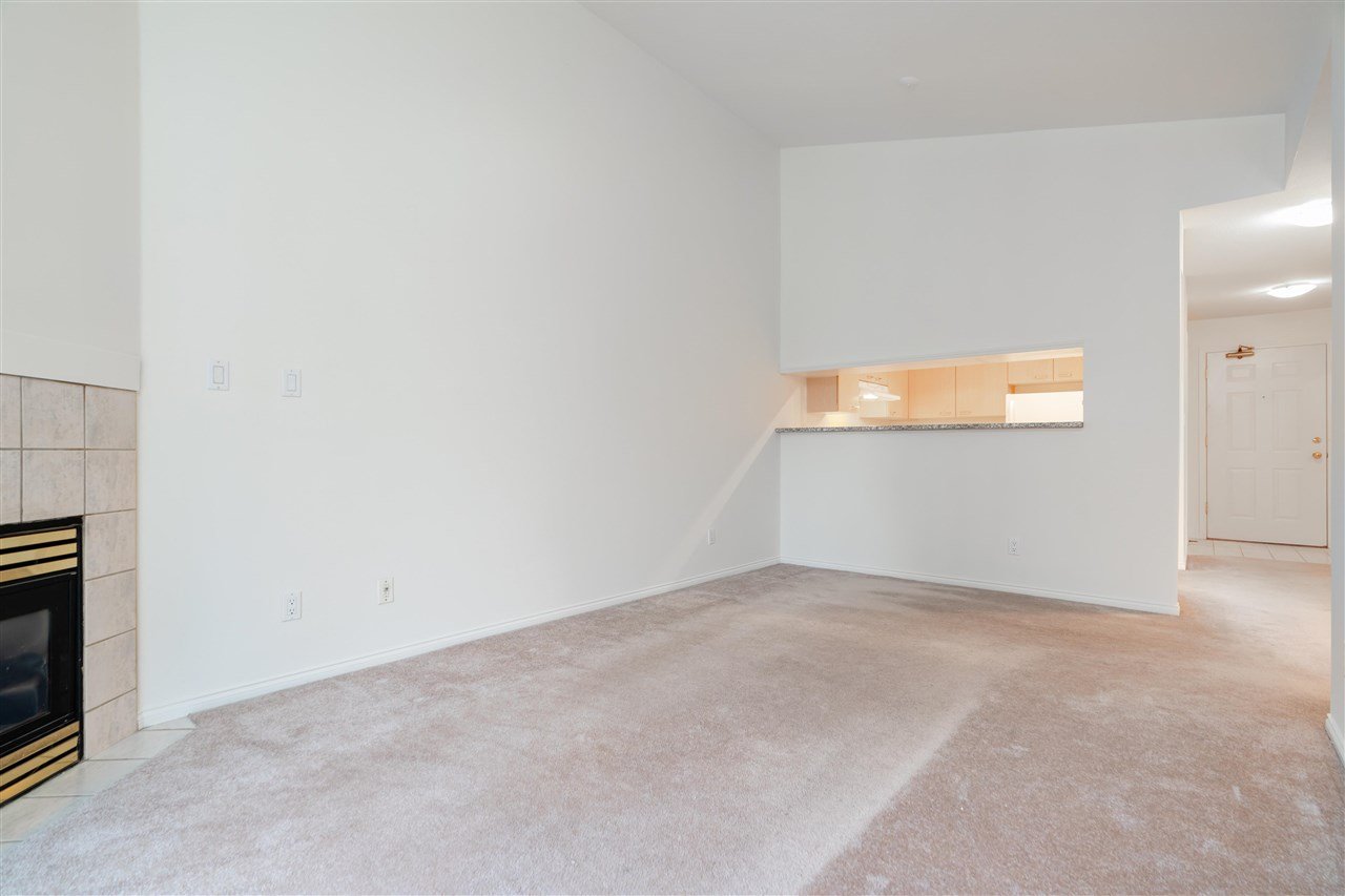 8-9977 138 St
