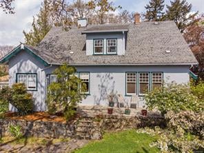 1051 Leslie Dr