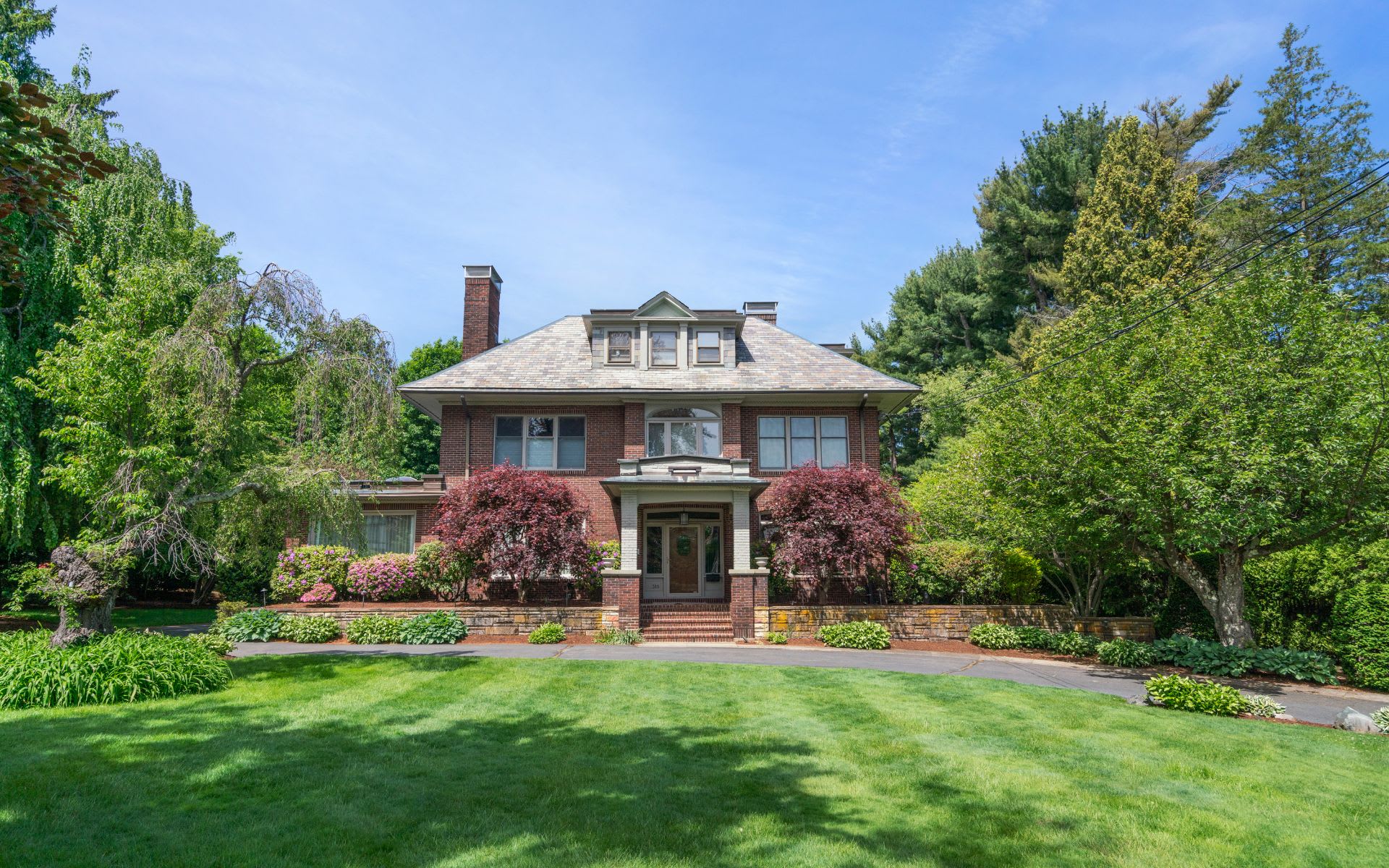 315 Waverley Avenue