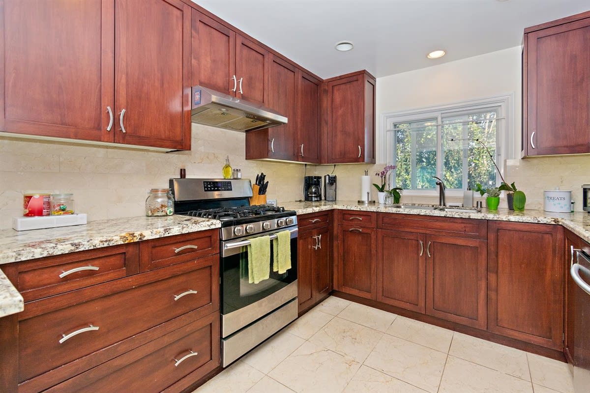 742 Loma Vista
