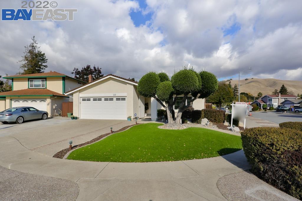 38630 Adcock Pl