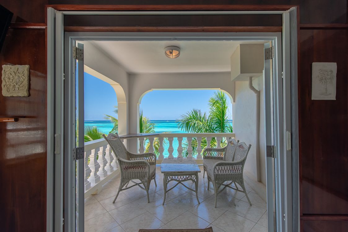 Ambrosia Villa- Shoal Bay East
