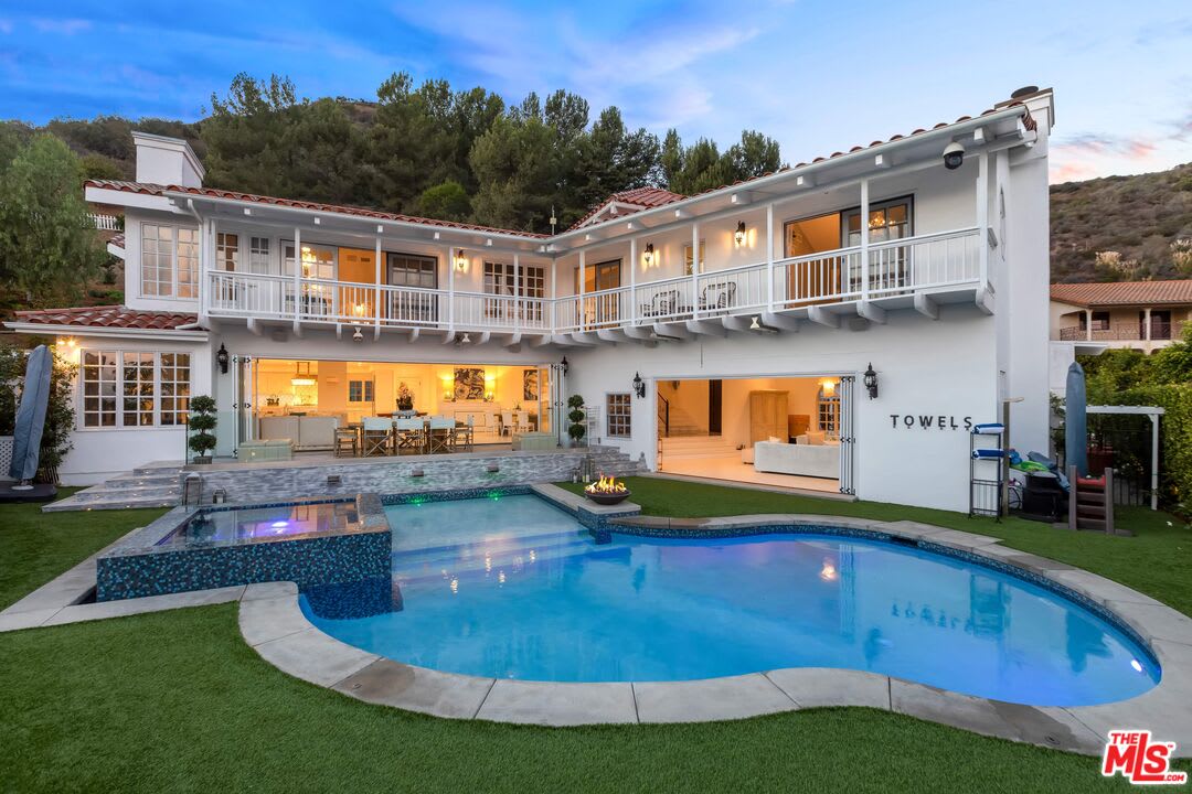 Summit Oasis