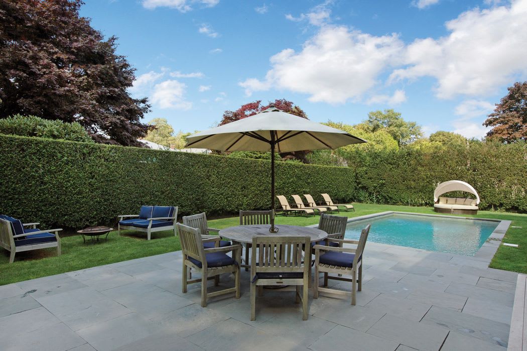 Great Southampton Village Home with Pool