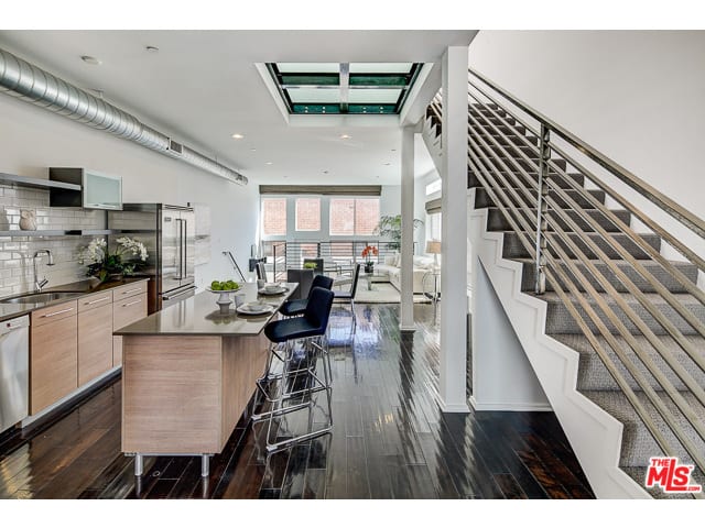 4151 Redwood Ave #414