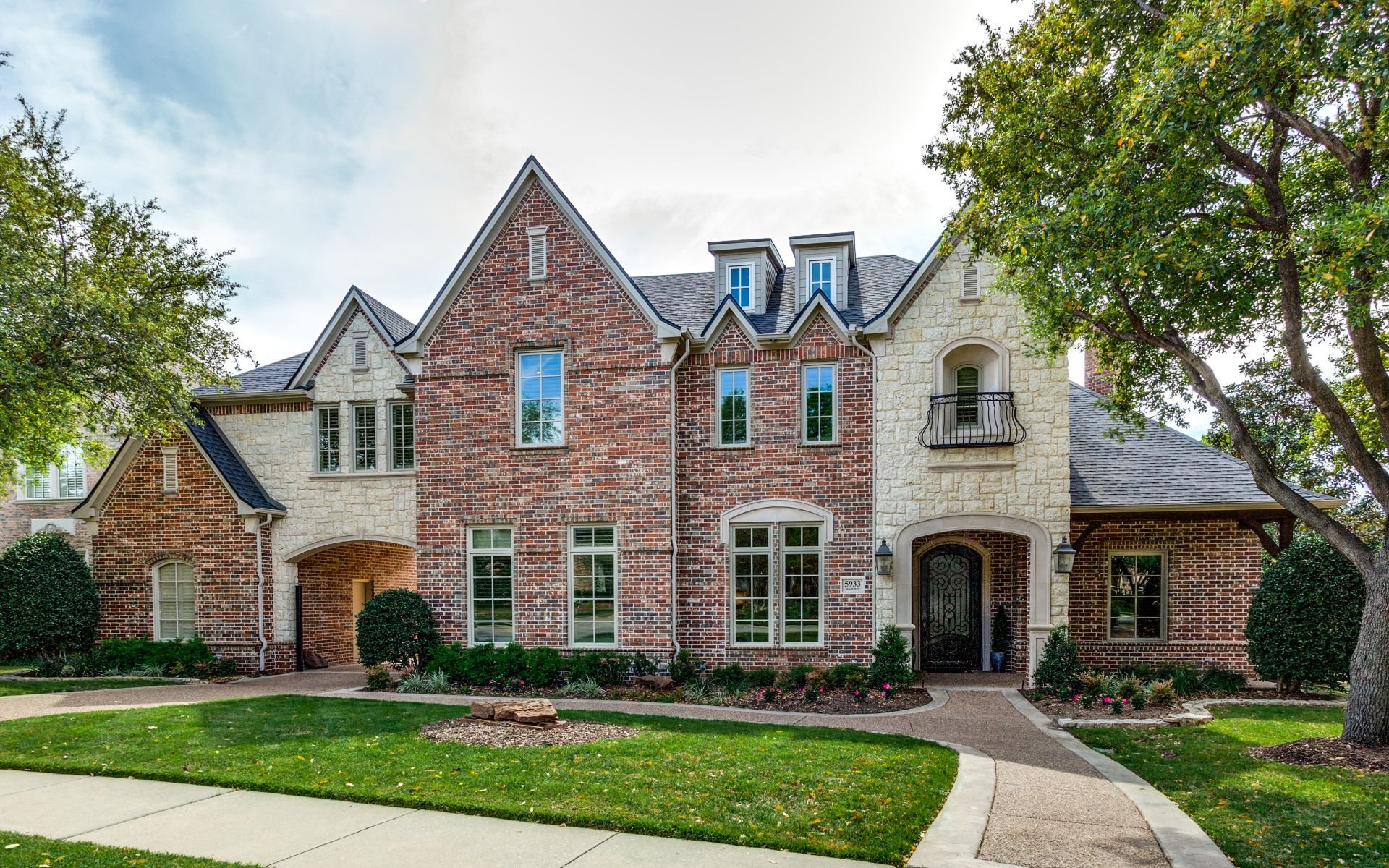 5933 Haley Way