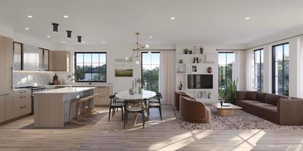 112-163 W King Edward St