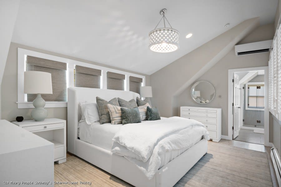 11 Primrose Ln