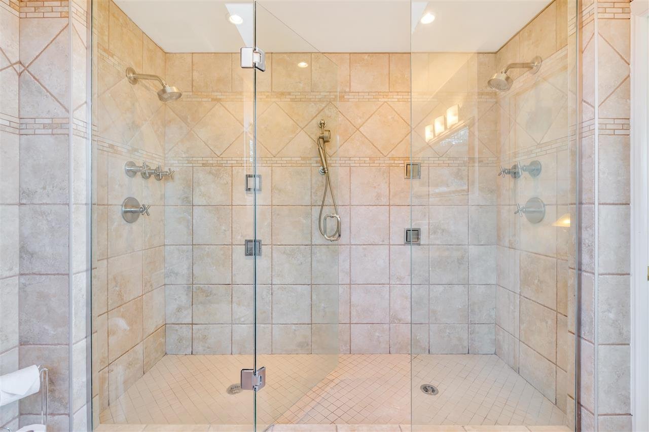 8673 Grand View Dr