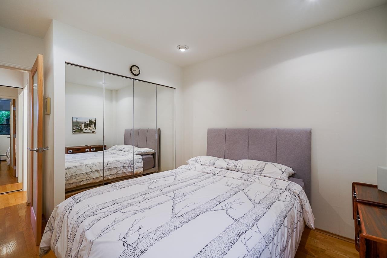 101-1737 Duchess Avenue, West Vancouver