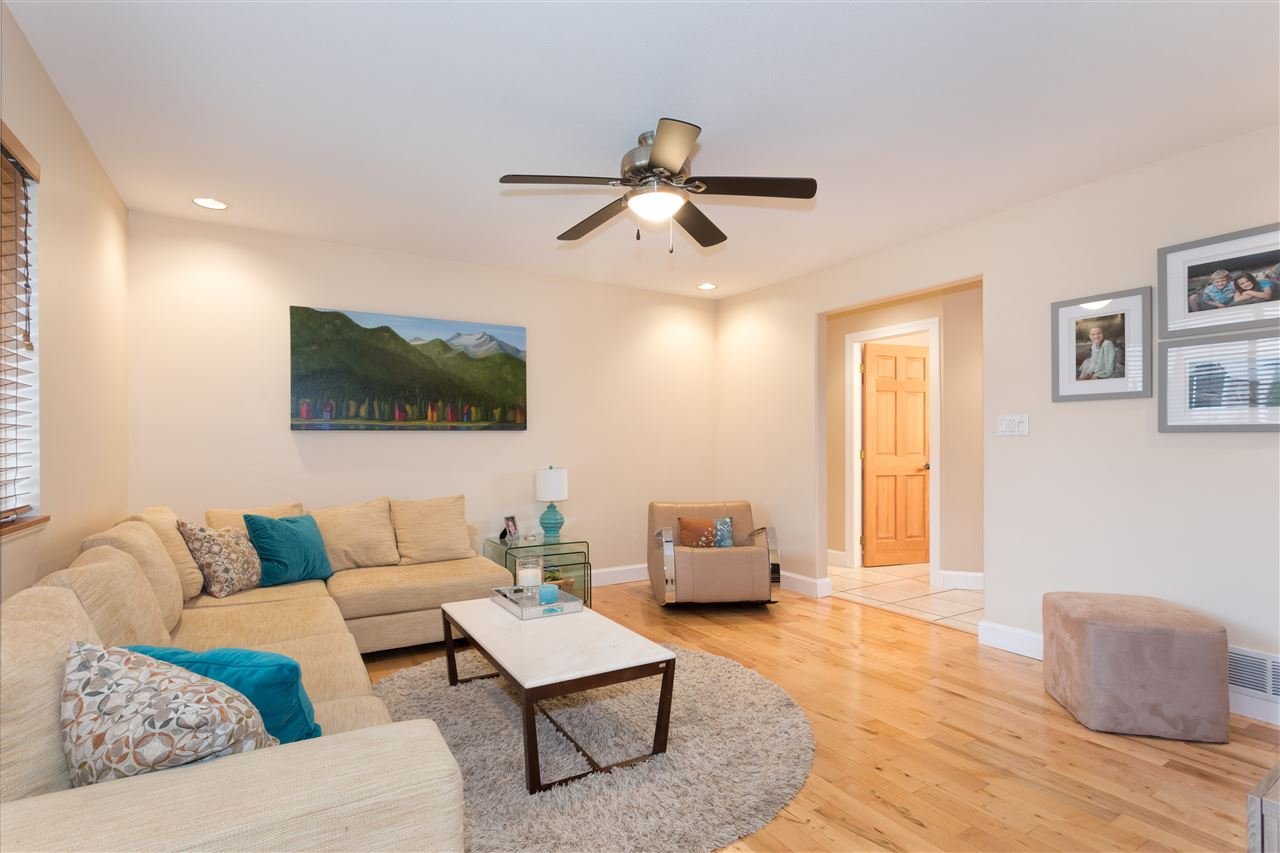 1022 Wenda Pl