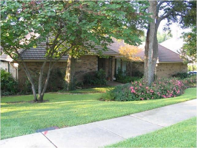 625 Swan Dr