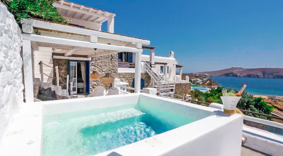 Travel Tuesday: Mykonos