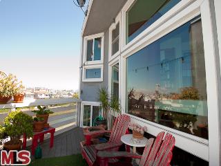 33 Privateer St, #4