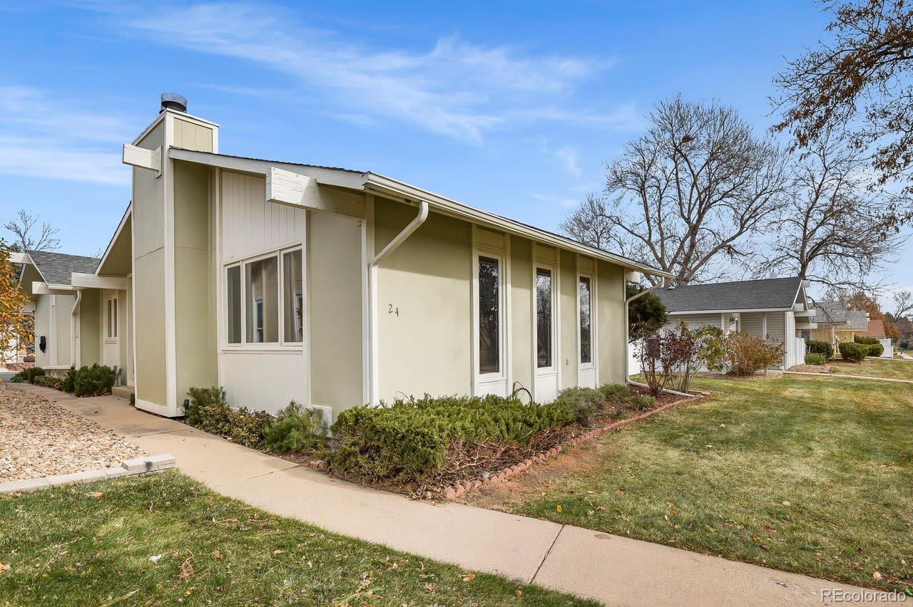 24 Scott Dr