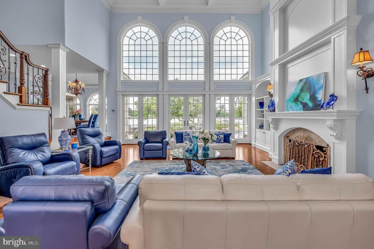 330 Serenity Ln