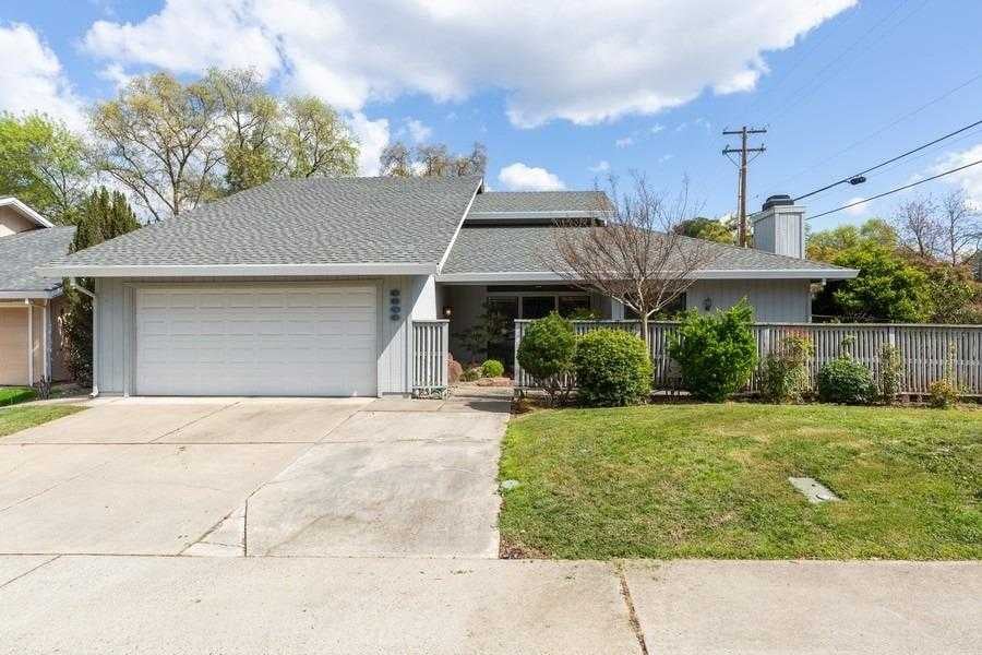 3300 Oak Stream Court