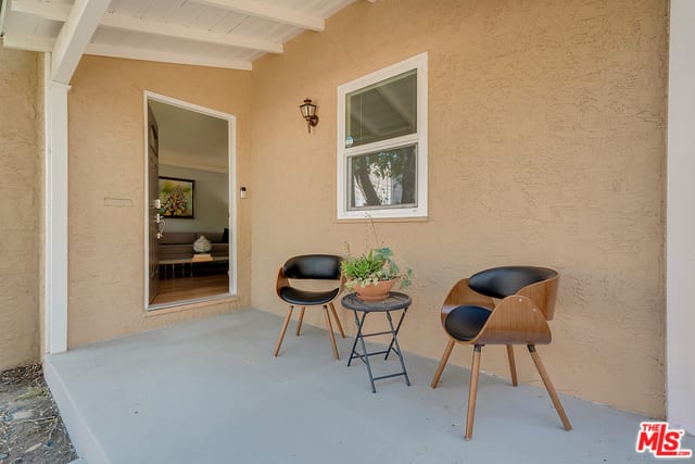 Adorable Cottage in Sherman Oaks for lease