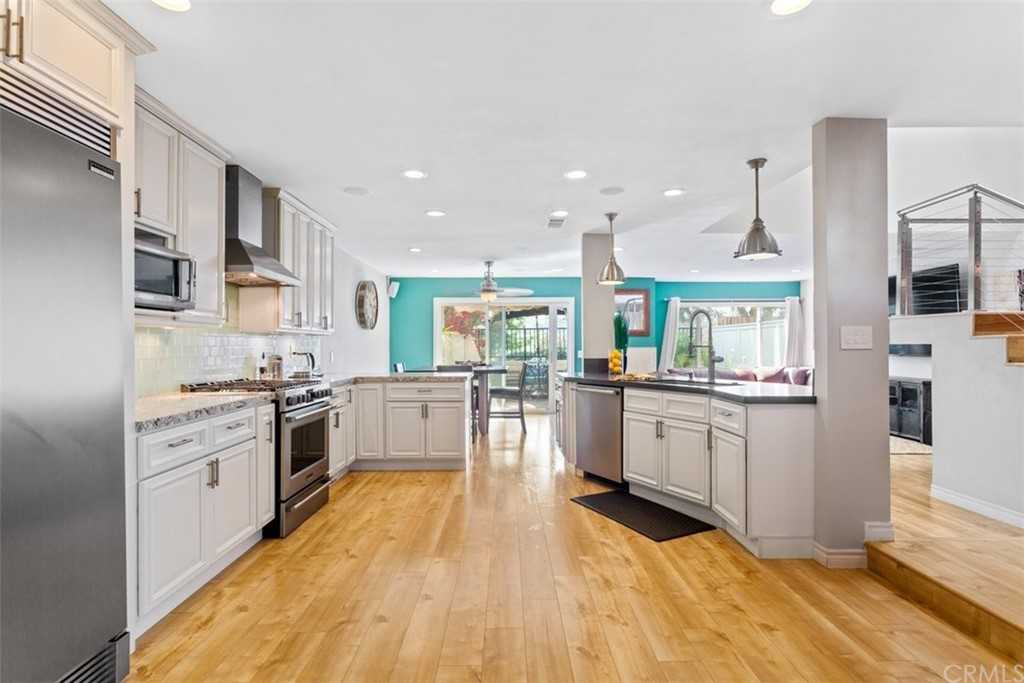 22046 Summit Hill Drive Unit 16