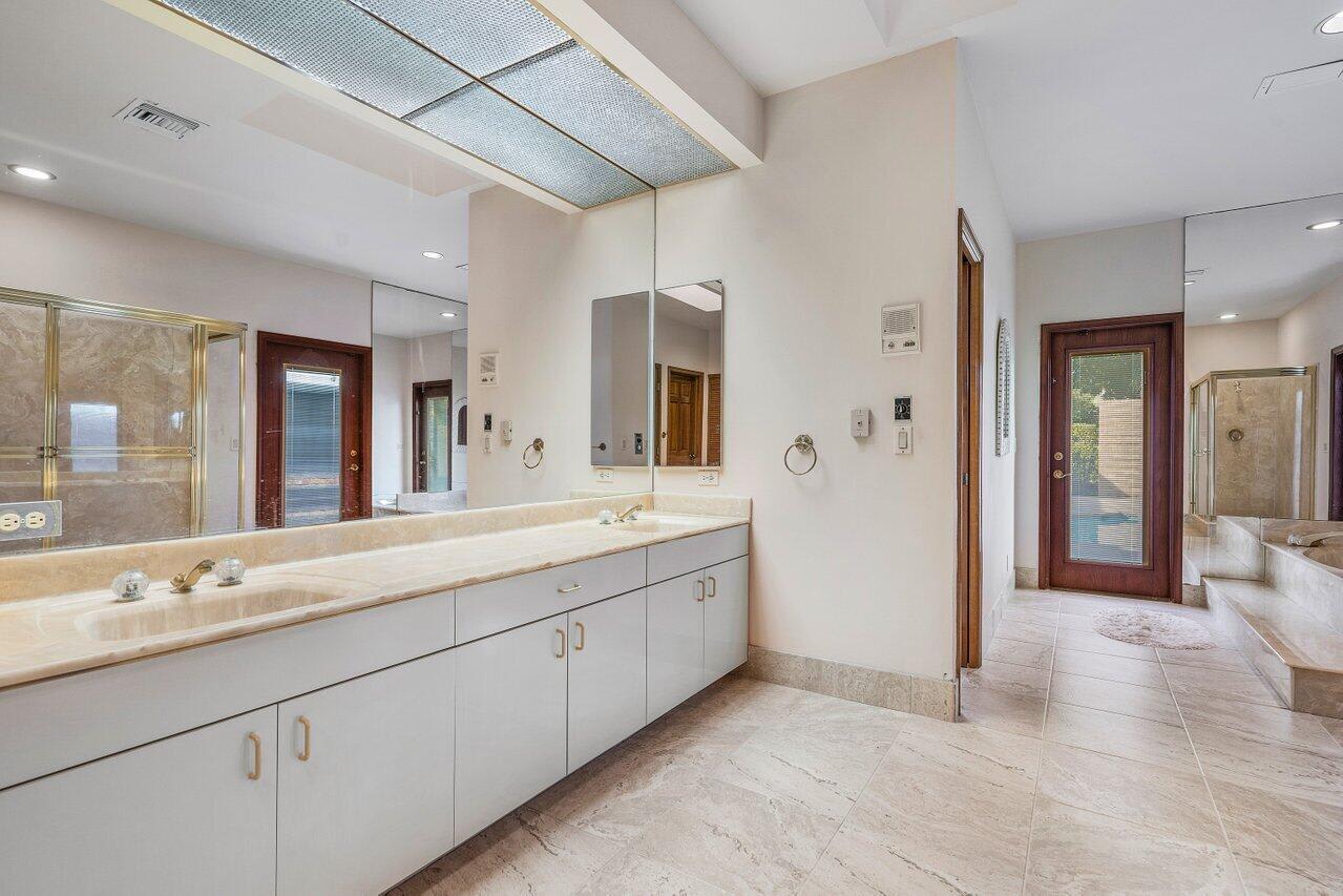 8000 NW 47th Dr