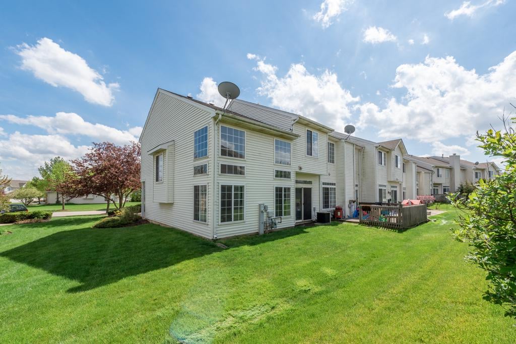 983 Mesa Dr