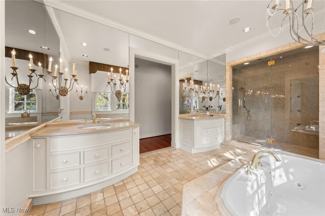 14 Colony Ln