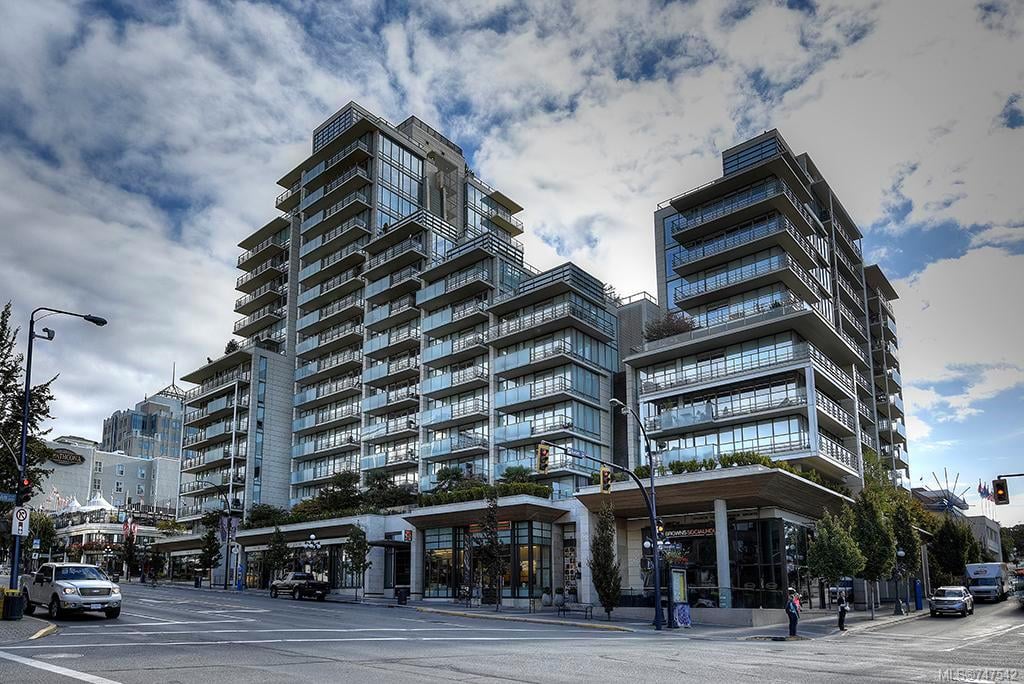 1105-707 Courtney St, Victoria