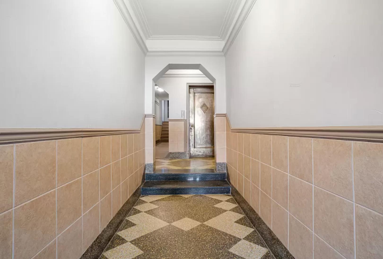 102 West 79th Street, Apt 4-G