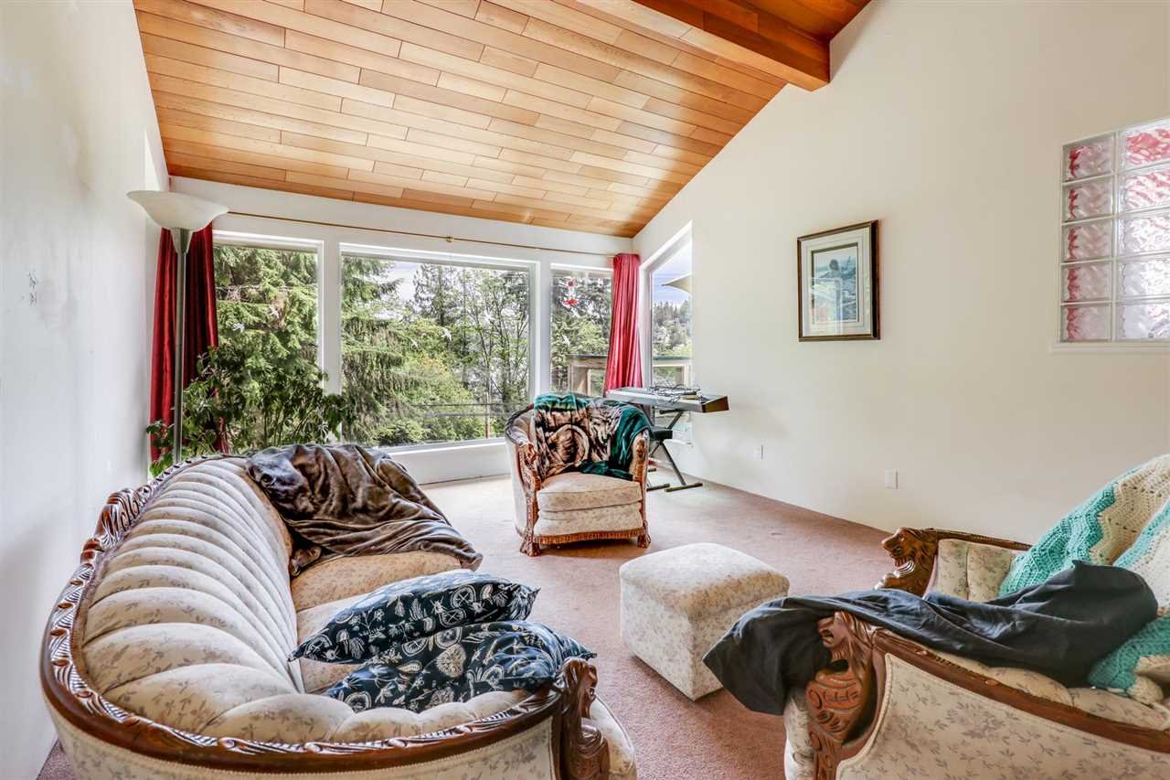 2497 Panorama Dr