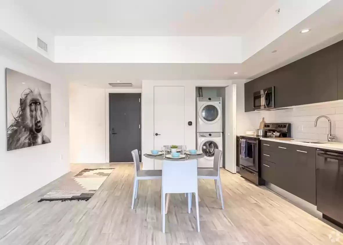 301 SW 1st Ave, Apt 1414 
