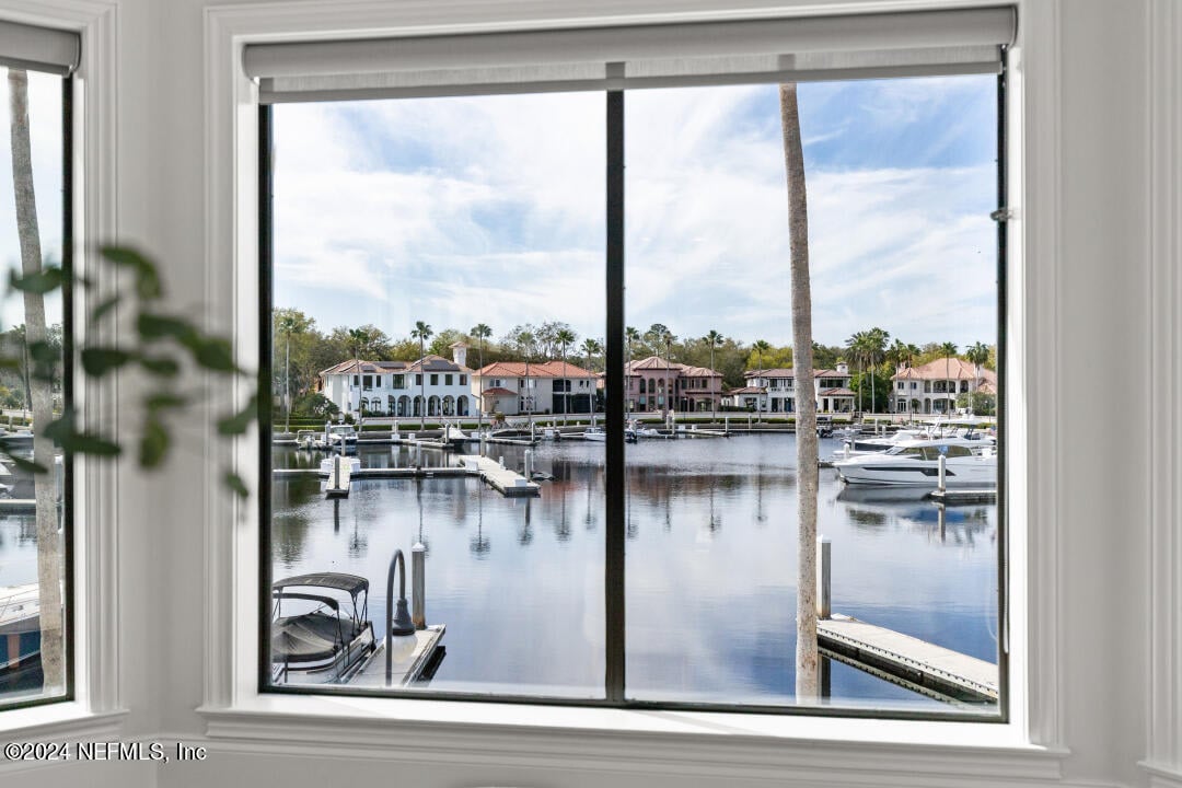 100 Harbourmaster Ct