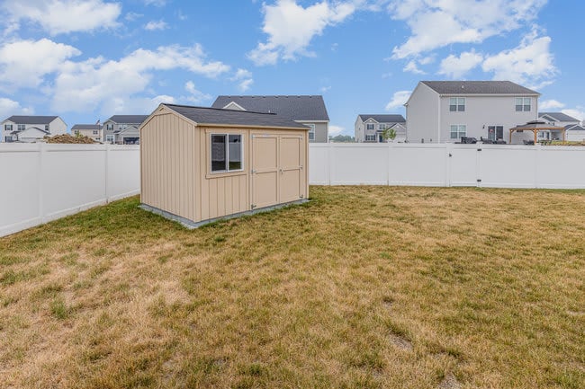 8658 Mayflower Dr, Lowell, IN 46356