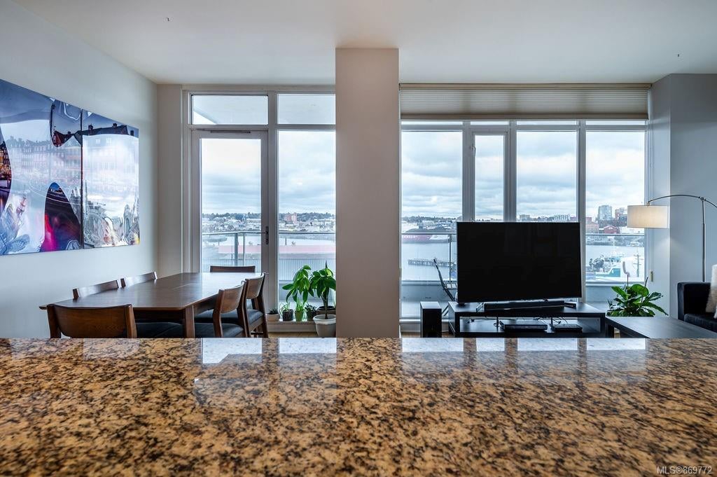 307-373 Tyee Rd
