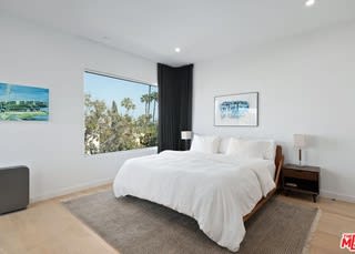 507 Orlando Ave, Unit 301